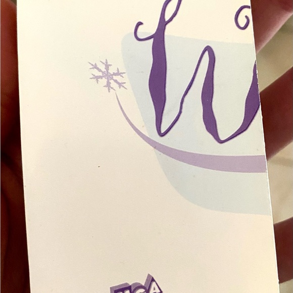 Bratz Winter Winter Wonderland Dana tabloid poster 2003 - Picture 3 of 4